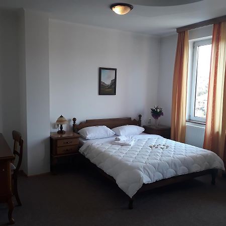 Hotel Cetojevic Banja Luka Buitenkant foto