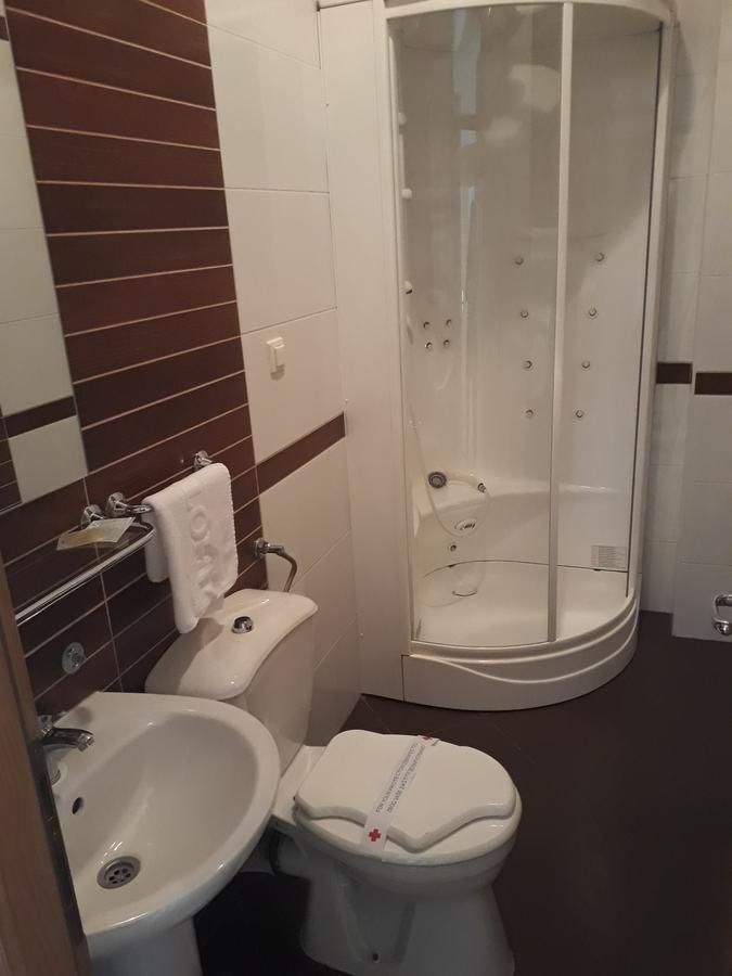 Hotel Cetojevic Banja Luka Buitenkant foto