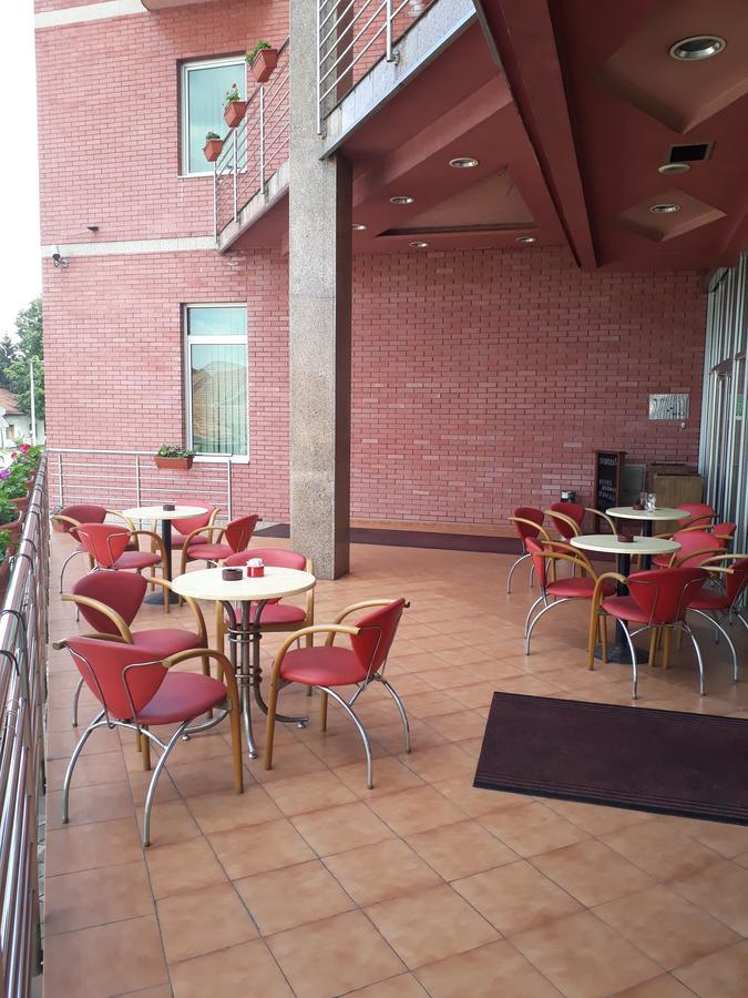 Hotel Cetojevic Banja Luka Buitenkant foto